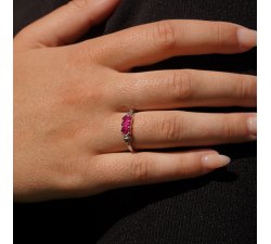Stříbrný prsten s Rubínem a bílým Topazem