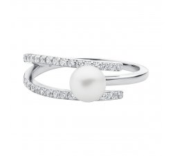 Minimalistický stříbrný prsten s bílou sladkovodní Gaura perlou zdoben zirkonem