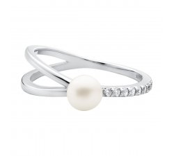 Stříbrný prsten s bílou sladkovodní Gaura perlou a zirkonem