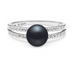 Stříbrný prsten s černou sladkovodní Gaura perlou zdoben kubickou zirkonií